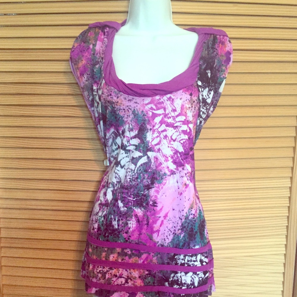 Beautiful Vibrant Top